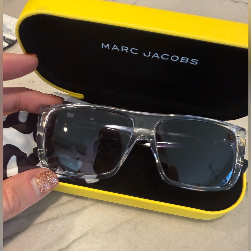 Marc Jacobs Sunglasses Clear & Black Square Frame Marc
Icon 096/S OMNG 90 - Picture 11 of 16